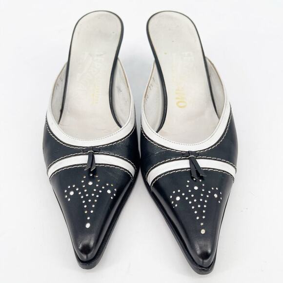Vintage Salvatore Ferragamo Black White Brogue Detail Pointed Toe Mule size 7.5 - Picture 5 of 11